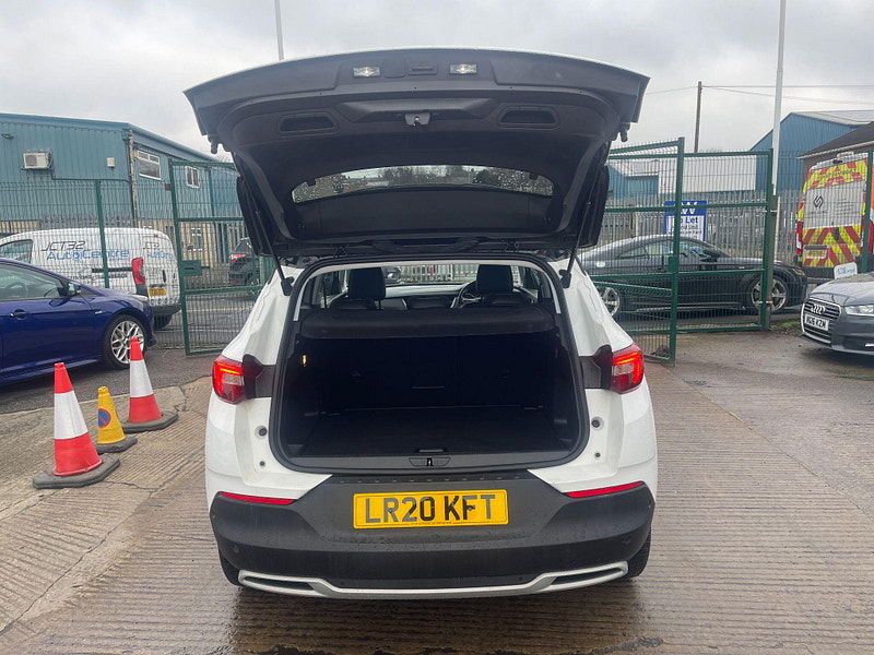 Vauxhall Grandland X 1.2 Turbo SRi Nav Auto Euro 6 (s/s) 5dr 5dr Automatic 2026