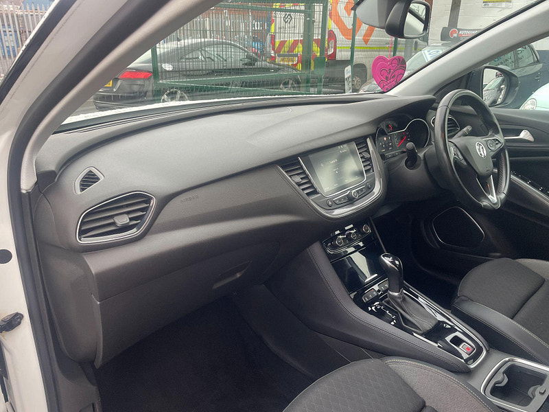 Vauxhall Grandland X 1.2 Turbo SRi Nav Auto Euro 6 (s/s) 5dr 5dr Automatic 2026