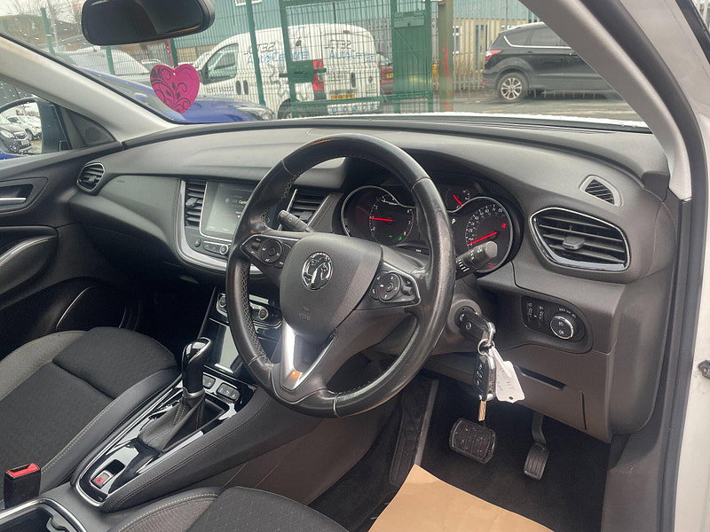 Vauxhall Grandland X 1.2 Turbo SRi Nav Auto Euro 6 (s/s) 5dr 5dr Automatic 2026