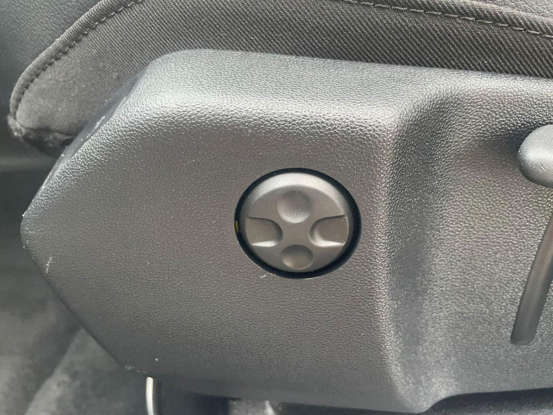 Vauxhall Grandland X 1.2 Turbo SRi Nav Auto Euro 6 (s/s) 5dr 5dr Automatic 2026