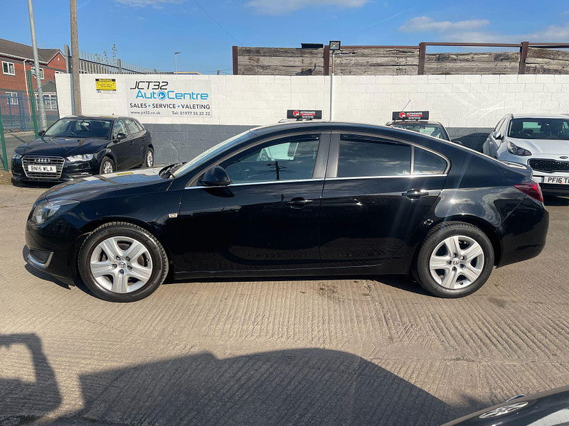 Vauxhall Insignia 1.6 CDTi ecoFLEX Design Euro 6 (s/s) 5dr 5dr Manual 2025