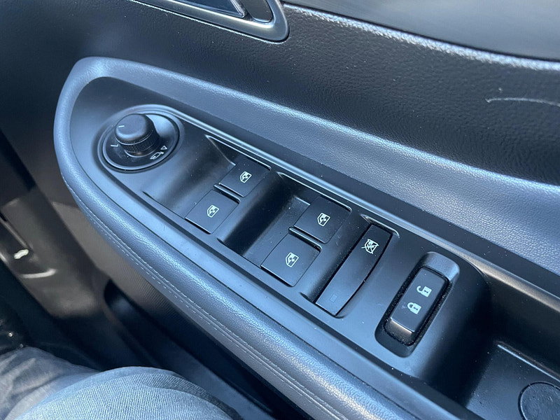 Vauxhall Mokka 1.4i Turbo SE Auto 2WD Euro 6 5dr 5dr Automatic 2026