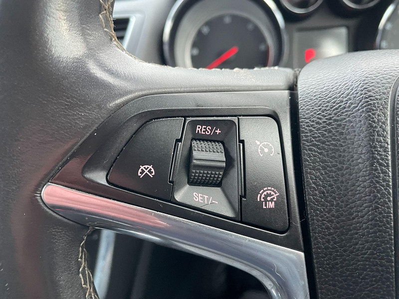 Vauxhall Mokka 1.7 CDTi Exclusiv Auto 2WD Euro 5 5dr 5dr Automatic 2026