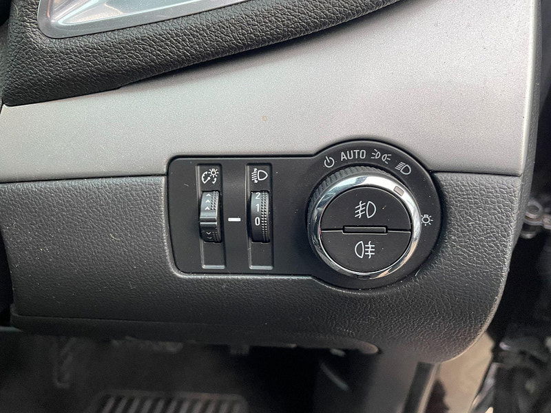 Vauxhall Mokka 1.7 CDTi Exclusiv Auto 2WD Euro 5 5dr 5dr Automatic 2026