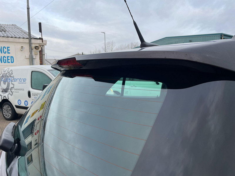 Vauxhall Mokka 1.7 CDTi Exclusiv Auto 2WD Euro 5 5dr 5dr Automatic 2026