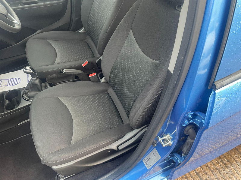 Vauxhall Viva 1.0i SE Euro 6 5dr 5dr Manual 2026