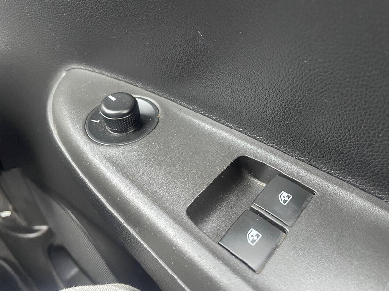 Vauxhall Viva 1.0i SE Euro 6 5dr (a/c) 5dr Manual 2026