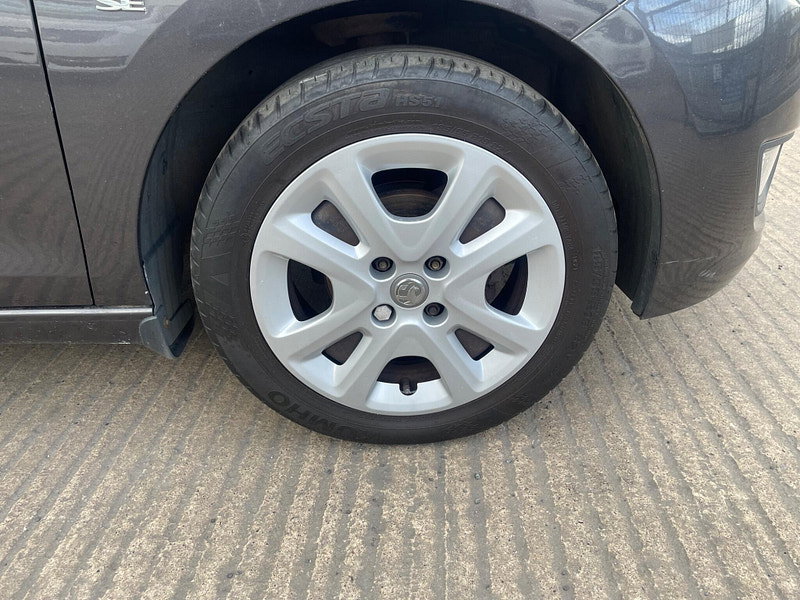 Vauxhall Viva 1.0i SE Euro 6 5dr (a/c) 5dr Manual 2026