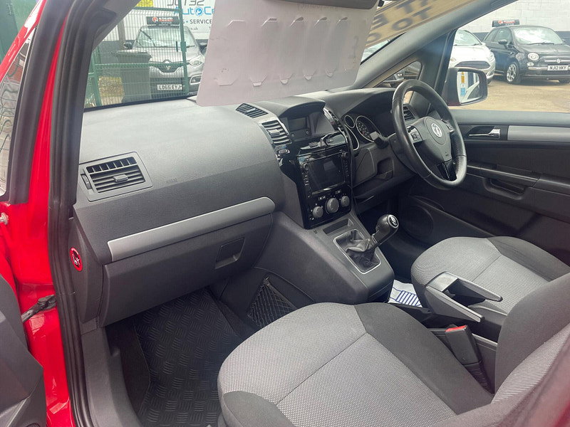 Vauxhall Zafira 1.6 16V Exclusiv Euro 5 5dr 5dr Manual 2026