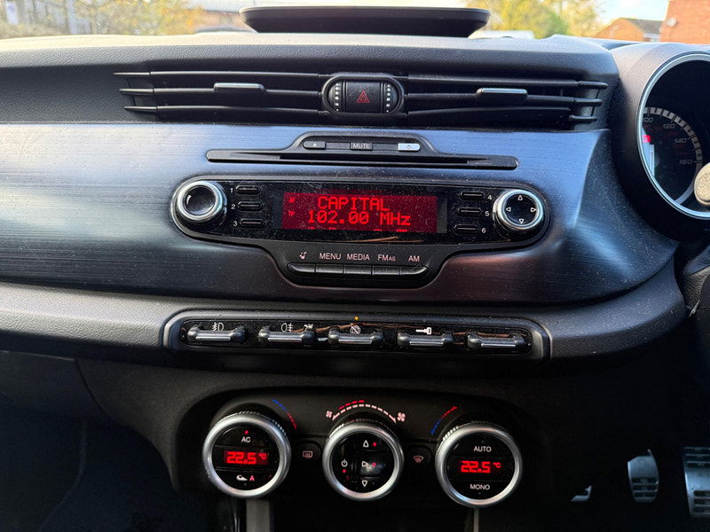 Alfa Romeo Giulietta 2.0 JTDM-2 Veloce Euro 5 (s/s) 5dr 5dr Manual 2025