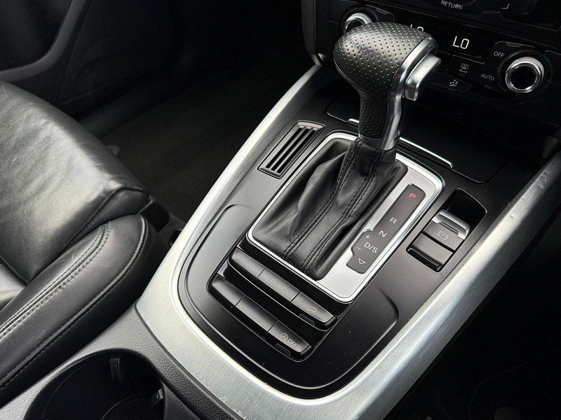 Audi Q5 2.0 TDI S line S Tronic quattro Euro 5 (s/s) 5dr 5dr Automatic 2025