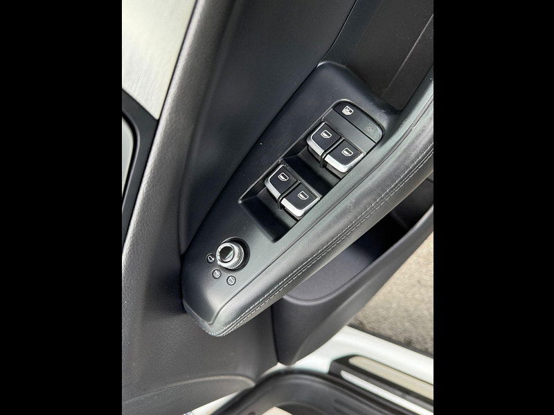 Audi Q5 2.0 TDI S line S Tronic quattro Euro 5 (s/s) 5dr 5dr Automatic 2025