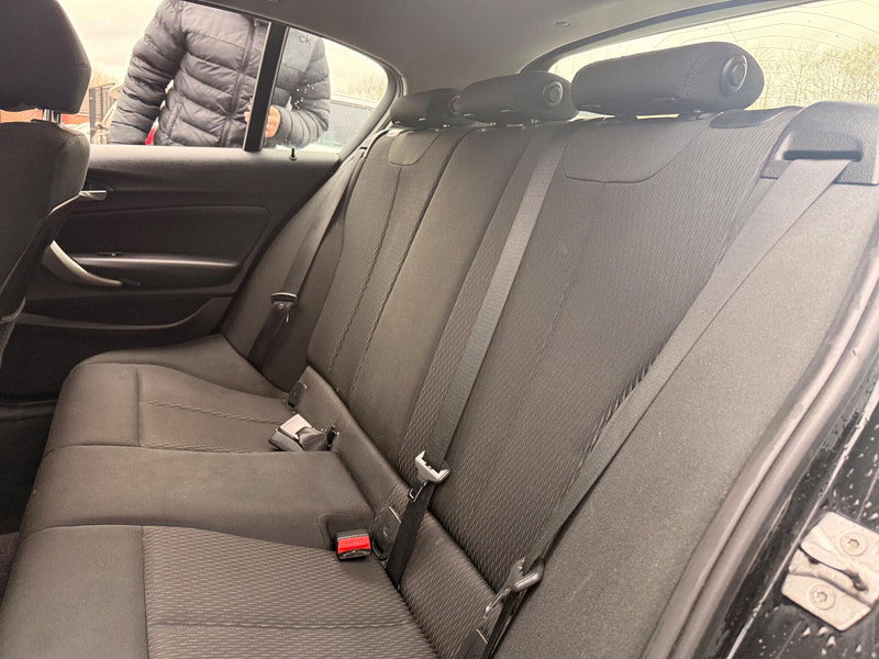 BMW 1 Series 1.5 116d SE Auto Euro 6 (s/s) 5dr 5dr Automatic 2026