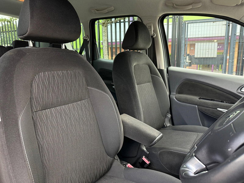 Citroen C3 Picasso 1.6 VTi Exclusive EGS6 Euro 5 5dr 5dr Automatic 2026