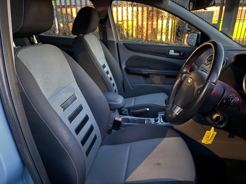 Ford Focus 1.8 TDCi Zetec 5dr 5dr Manual 2025