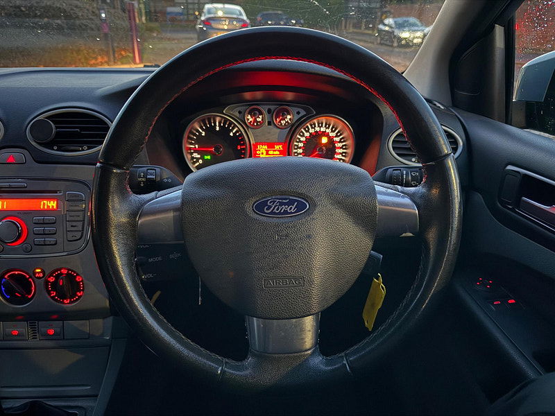 Ford Focus 1.8 TDCi Zetec 5dr 5dr Manual 2025