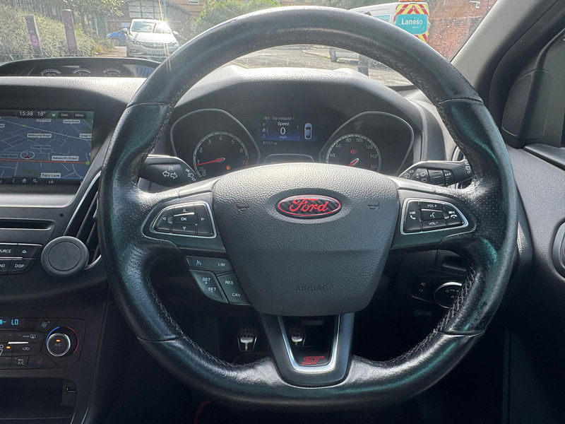Ford Focus 2.0T EcoBoost ST-3 Euro 6 (s/s) 5dr 5dr Manual 2025