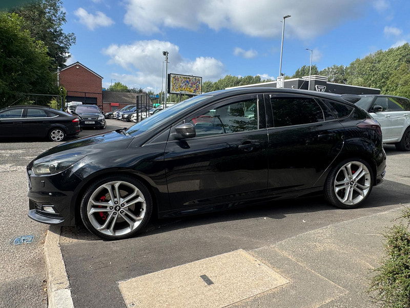 Ford Focus 2.0T EcoBoost ST-3 Euro 6 (s/s) 5dr 5dr Manual 2025