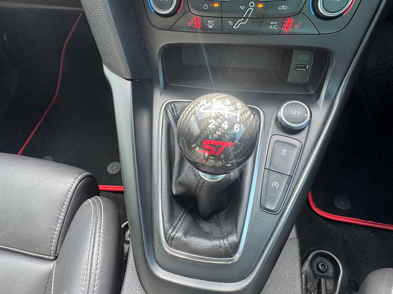 Ford Focus 2.0T EcoBoost ST-3 Euro 6 (s/s) 5dr 5dr Manual 2025