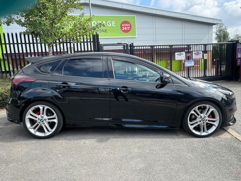 Ford Focus 2.0T EcoBoost ST-3 Euro 6 (s/s) 5dr 5dr Manual 2025