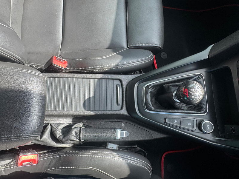 Ford Focus 2.0T EcoBoost ST-3 Euro 6 (s/s) 5dr 5dr Manual 2025