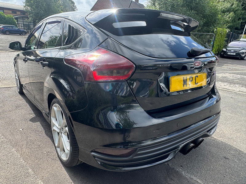 Ford Focus 2.0T EcoBoost ST-3 Euro 6 (s/s) 5dr 5dr Manual 2025