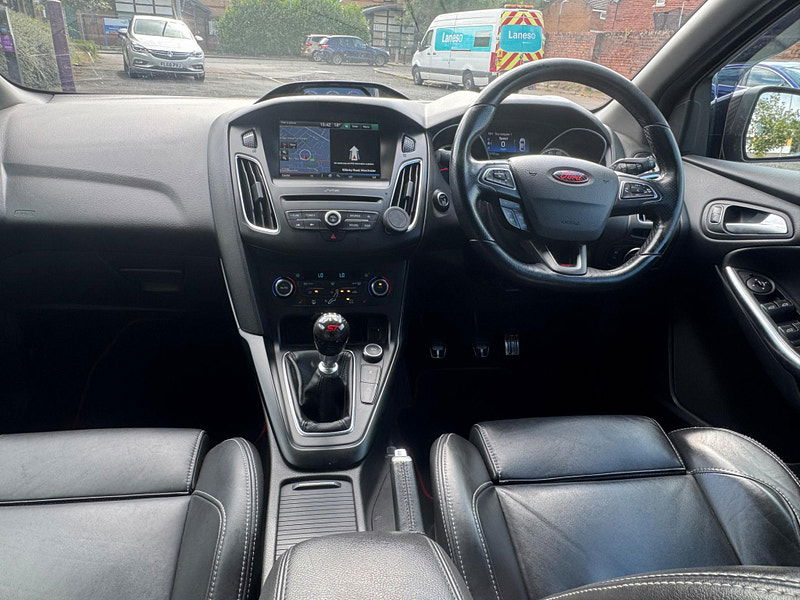 Ford Focus 2.0T EcoBoost ST-3 Euro 6 (s/s) 5dr 5dr Manual 2025