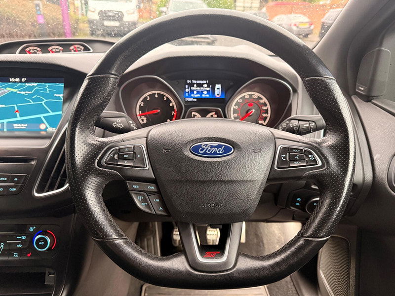 Ford Focus 2.0T EcoBoost ST-3 Euro 6 (s/s) 5dr 5dr Manual 2026