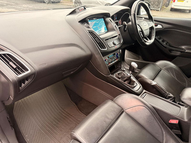 Ford Focus 2.0T EcoBoost ST-3 Euro 6 (s/s) 5dr 5dr Manual 2026