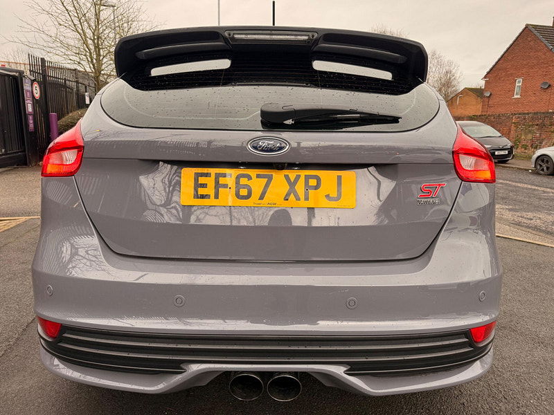 Ford Focus 2.0T EcoBoost ST-3 Euro 6 (s/s) 5dr 5dr Manual 2026