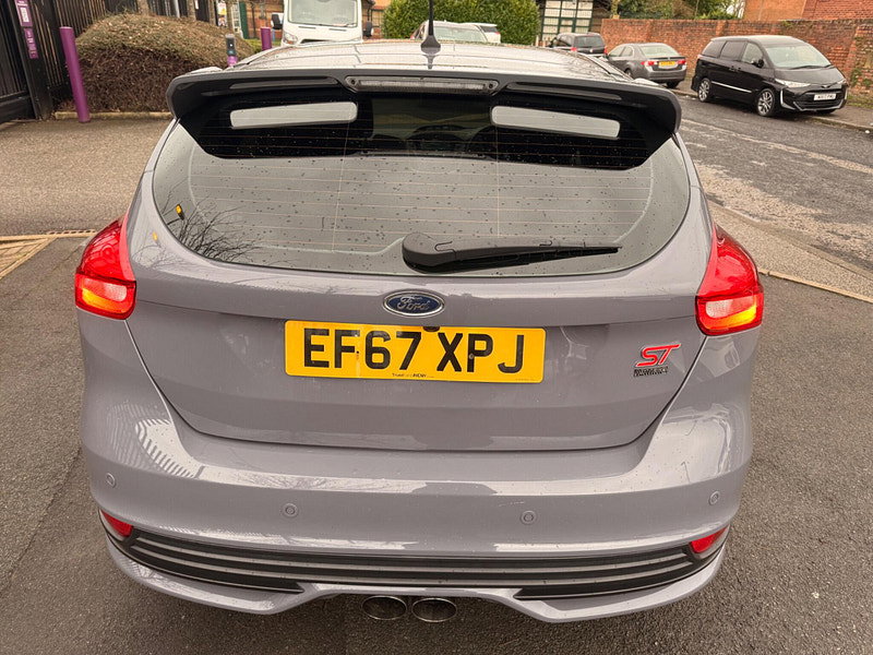 Ford Focus 2.0T EcoBoost ST-3 Euro 6 (s/s) 5dr 5dr Manual 2026