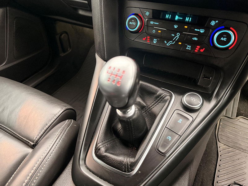 Ford Focus 2.0T EcoBoost ST-3 Euro 6 (s/s) 5dr 5dr Manual 2026