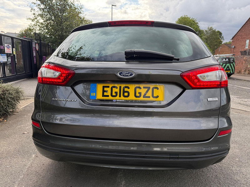 Ford Mondeo 1.5 TDCi ECOnetic Zetec Euro 6 (s/s) 5dr 5dr Manual 2025