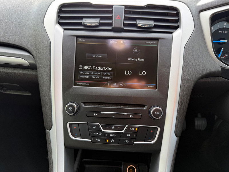 Ford Mondeo 1.5 TDCi ECOnetic Zetec Euro 6 (s/s) 5dr 5dr Manual 2025