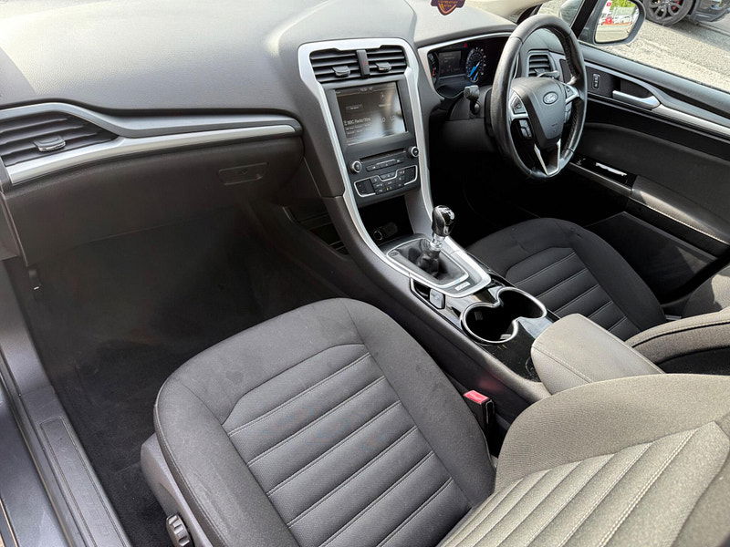 Ford Mondeo 1.5 TDCi ECOnetic Zetec Euro 6 (s/s) 5dr 5dr Manual 2025