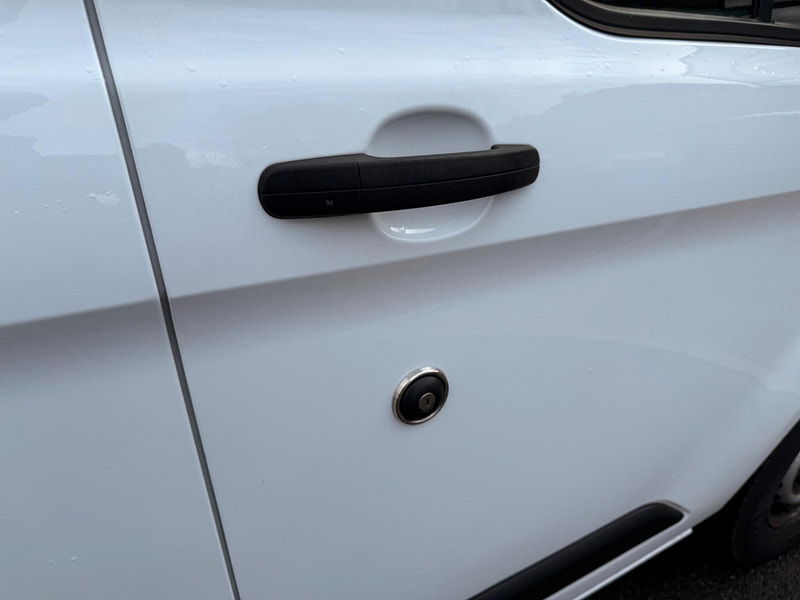 Ford Transit Custom 2.0 300 EcoBlue L1 H2 Euro 6 5dr 5dr Manual 2026