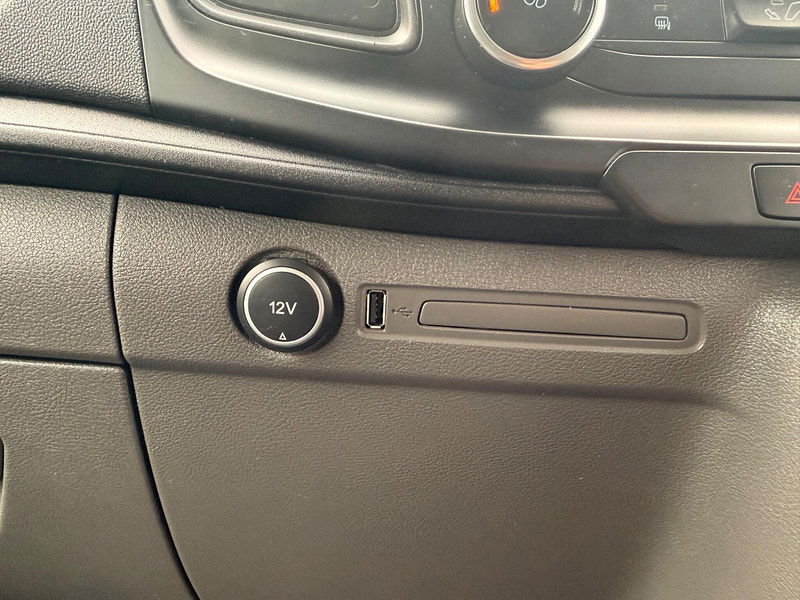 Ford Transit Custom 2.0 300 EcoBlue L1 H2 Euro 6 5dr 5dr Manual 2026