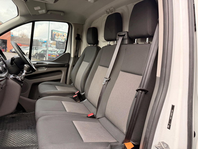 Ford Transit Custom 2.0 300 EcoBlue L1 H2 Euro 6 5dr 5dr Manual 2026