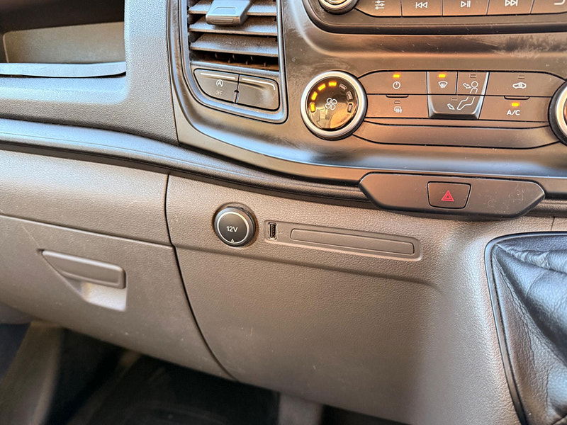 Ford Transit Custom 2.0 300 EcoBlue Leader L1 H2 Euro 6 (s/s) 5dr 5dr Manual 2026