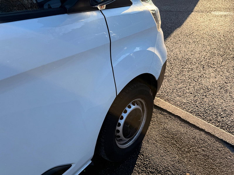 Ford Transit Custom 2.0 300 EcoBlue Leader L1 H2 Euro 6 (s/s) 5dr 5dr Manual 2026