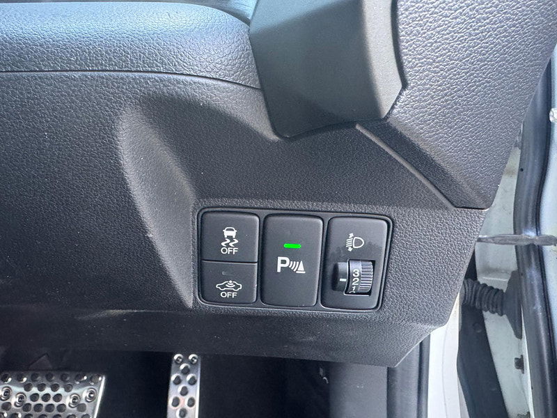 Honda Civic 1.8 i-VTEC SR Auto Euro 6 5dr 5dr Automatic 2025