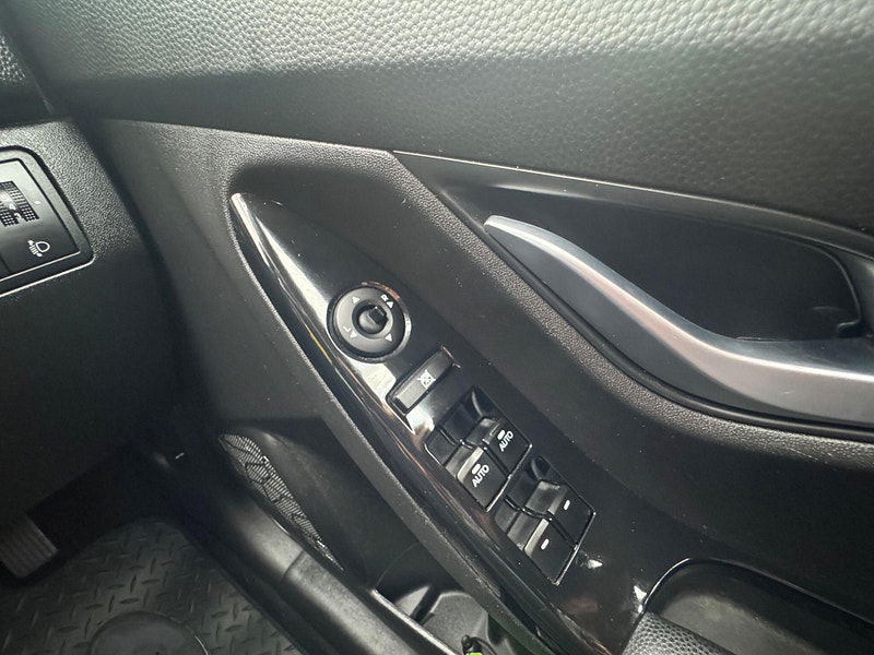 Hyundai IX20 1.6 Active Auto Euro 5 5dr 5dr Automatic 2025