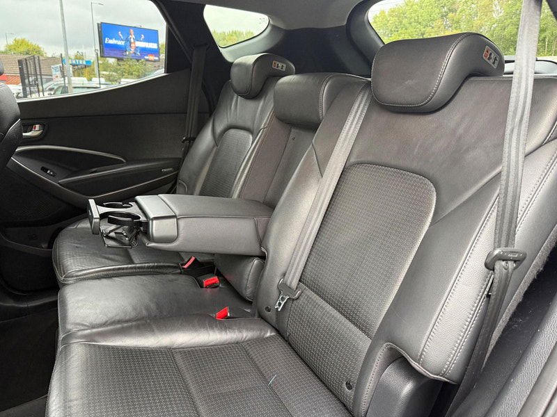 Hyundai Santa Fe 2.2 CRDi Premium Auto 4WD Euro 5 5dr (5 seat) 5dr Automatic 2025