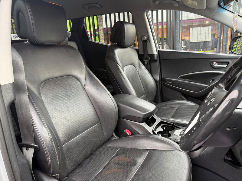 Hyundai Santa Fe 2.2 CRDi Premium Auto 4WD Euro 5 5dr (5 seat) 5dr Automatic 2025