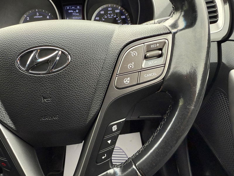 Hyundai Santa Fe 2.2 CRDi Premium Auto 4WD Euro 5 5dr (5 seat) 5dr Automatic 2025