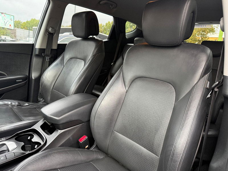 Hyundai Santa Fe 2.2 CRDi Premium Auto 4WD Euro 5 5dr (5 seat) 5dr Automatic 2025