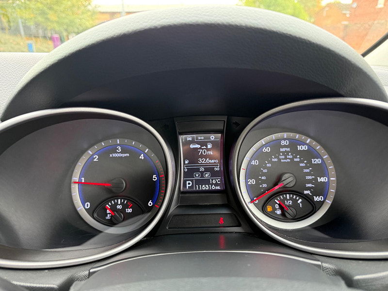 Hyundai Santa Fe 2.2 CRDi Premium Auto 4WD Euro 5 5dr (5 seat) 5dr Automatic 2025