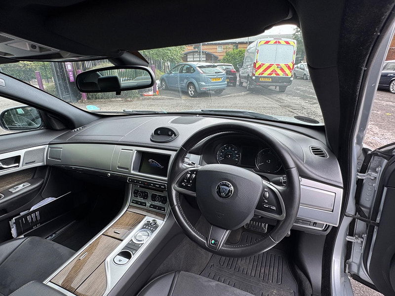 Jaguar XF 2.2d R-Sport Auto Euro 5 (s/s) 4dr 4dr Automatic 2025