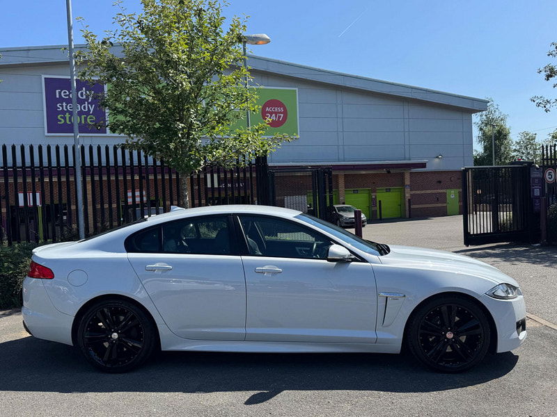 Jaguar XF 2.2d R-Sport Black Auto Euro 5 (s/s) 4dr 4dr Automatic 2025