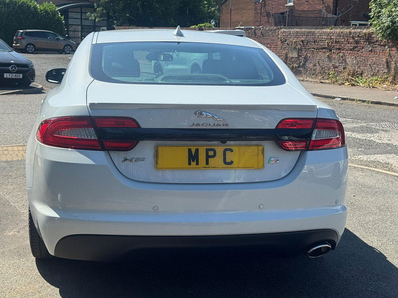 Jaguar XF 2.2d R-Sport Black Auto Euro 5 (s/s) 4dr 4dr Automatic 2025